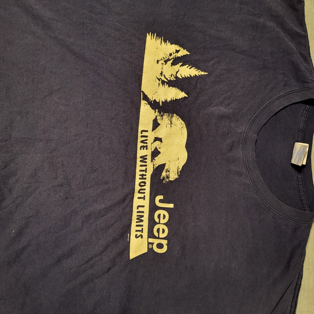 Jeep Men's Dark Blue Adventure Graphic Tee - Picture 2 of 4